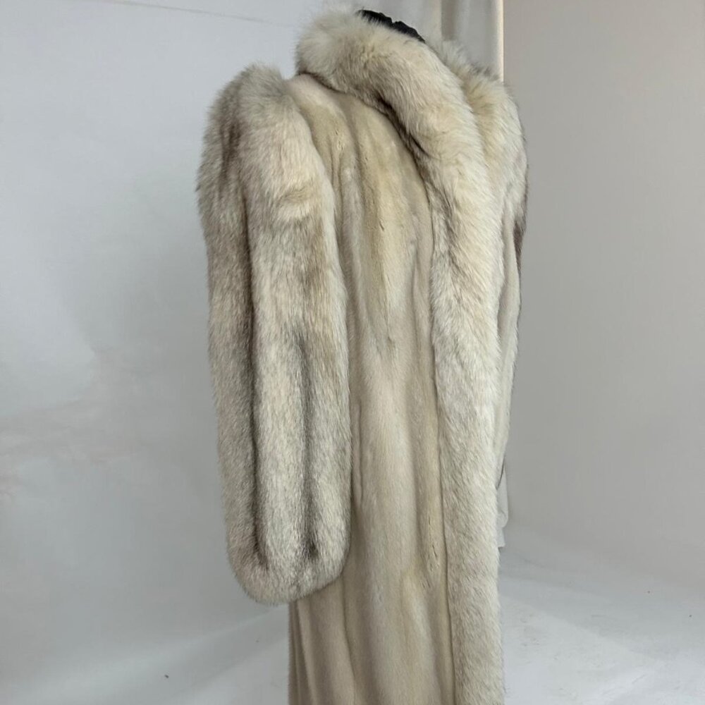 cross mink with Norwegian fox nice colors , size XL, was 7995, now only 1895